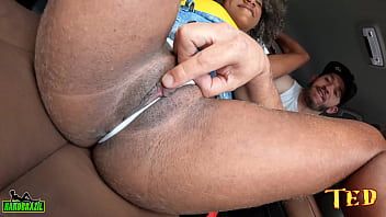 Play Mulatto carioca gets ready and sucks the breasts of a woman on the street during the ride
