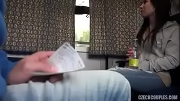 Play Alex black dinero por sexo en tren