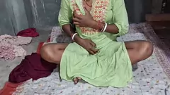 Play Desi MILF's Anal Orgasm in Skirt & T-Shirt