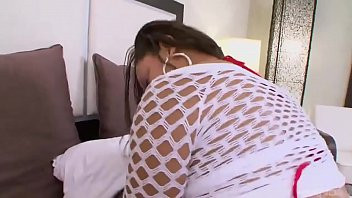 Play Ms. Desire Black Street Hookers 99