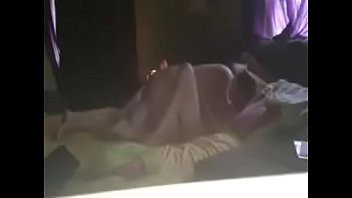 Play Señoras dandose cariño