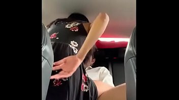 Play Je la rencontre en ligne et la baise sur un parking