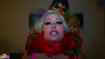Play Sexy ass pawg Mz Dani getting her pussy pounded in by a clown