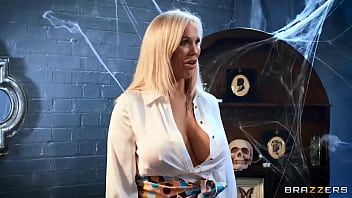 Play When Evil Takes Over / Brazzers / download full from http://zzfull.com/evil