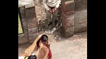 Play Desi dick flesher caught